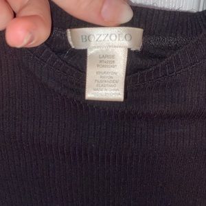 Black crop top. Never been worn. Size large.